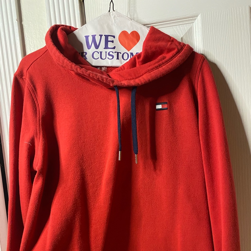 Tommy Hilfiger Hoodie.